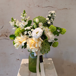 Load image into Gallery viewer, White Marshmallow Large - posy in vase
