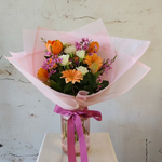 Load image into Gallery viewer, Golden hour - bouquet in vase