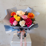 Load image into Gallery viewer, Vibrant Rose Garden - bouquet in vase