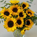 Load image into Gallery viewer, Pre-order for tomorrow "Sunny Blooms" - Sunflower Bouquet In Vase