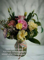 Load image into Gallery viewer, Lisianthus posy
