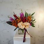 Load image into Gallery viewer, Tropicana - tropical flowers in vase