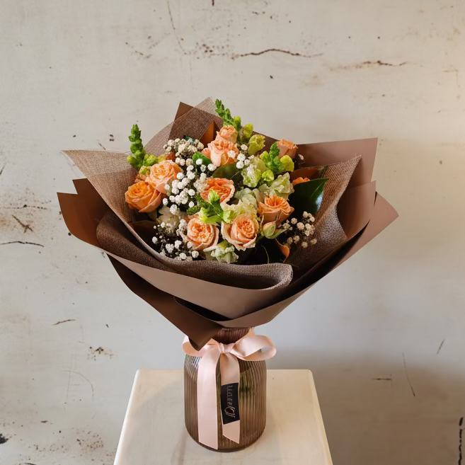 Ember - Bouquet in vase