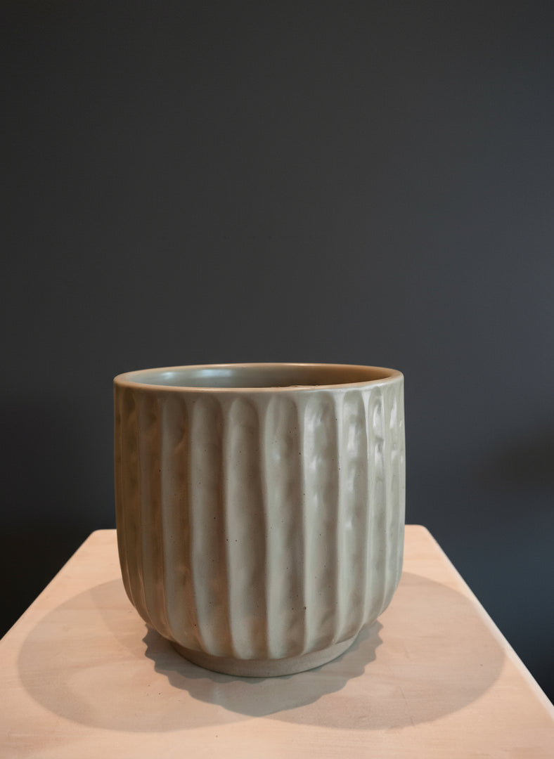 Emery Green flower pot