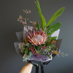 Load image into Gallery viewer, Pink King Protea native bouquet