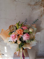 Load image into Gallery viewer, Trust the Florist - arrangement in vase