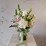Load image into Gallery viewer, White Marshmallow - posy in vase