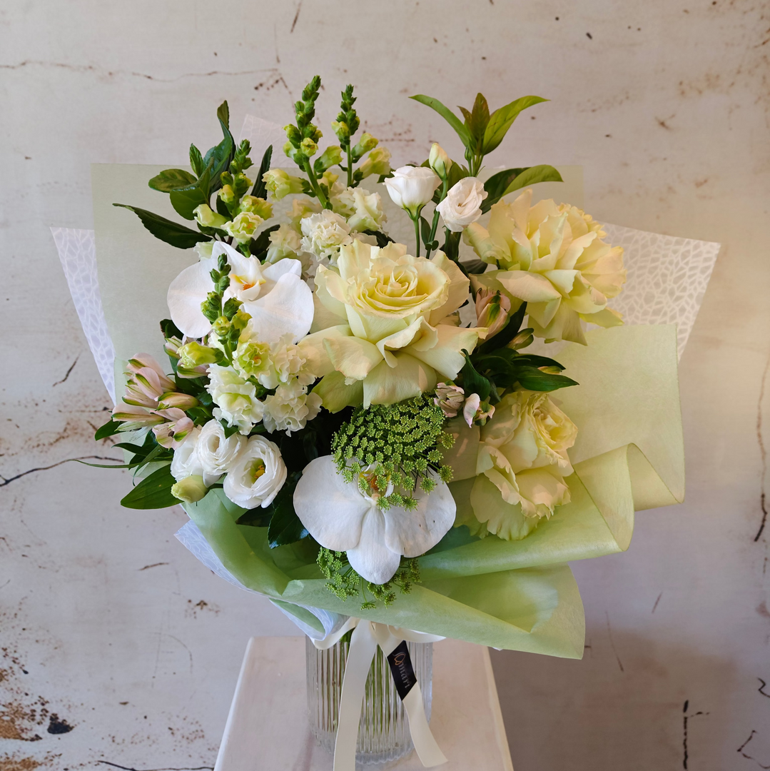 Precious Memories - Flowers Bouquet in Vase