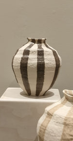 Load image into Gallery viewer, Oreio Chocolate
