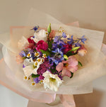 Load image into Gallery viewer, "Bee Heaven" posy in vase